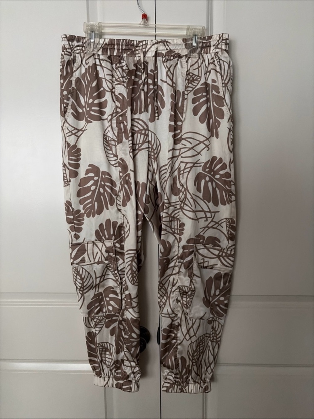 Paparazzi Cream and Tan Tropical Print Jogger Cargo Silky Drawstring Pants XL